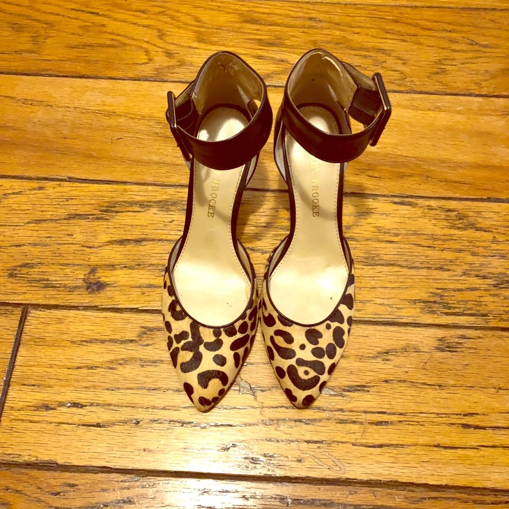 Heeled shoes